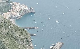 A Un Passo Dagli Dei
